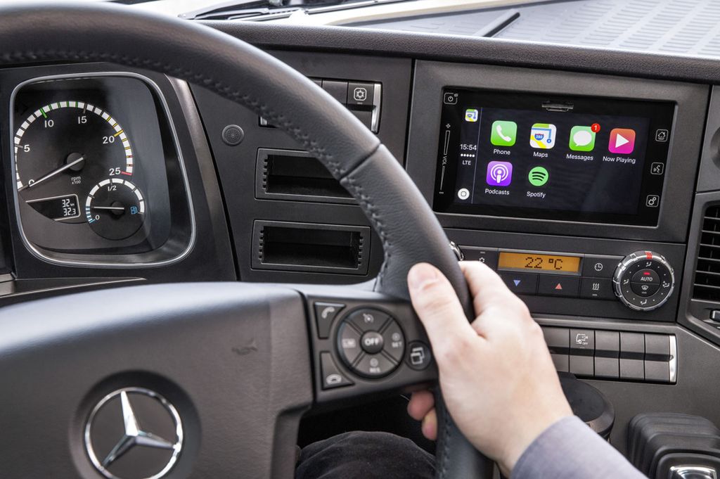 lam-the-nao-de-su-dung-carplay-mercedes