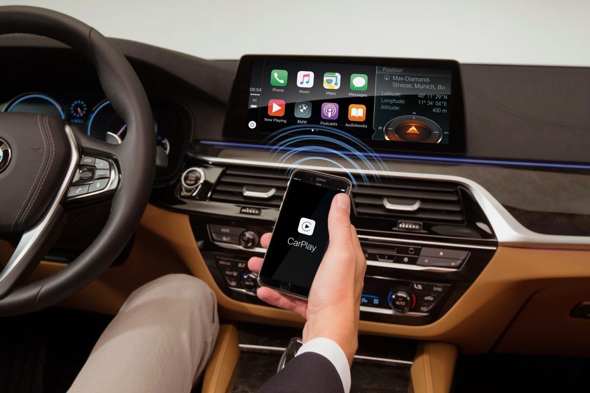 dia-chi-nang-cap-carplay-cho-xe-bmw
